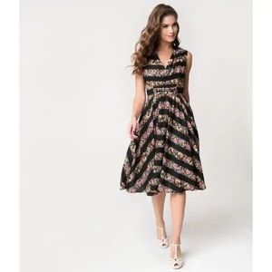 Unique Vintage De Carlo Swing Dress